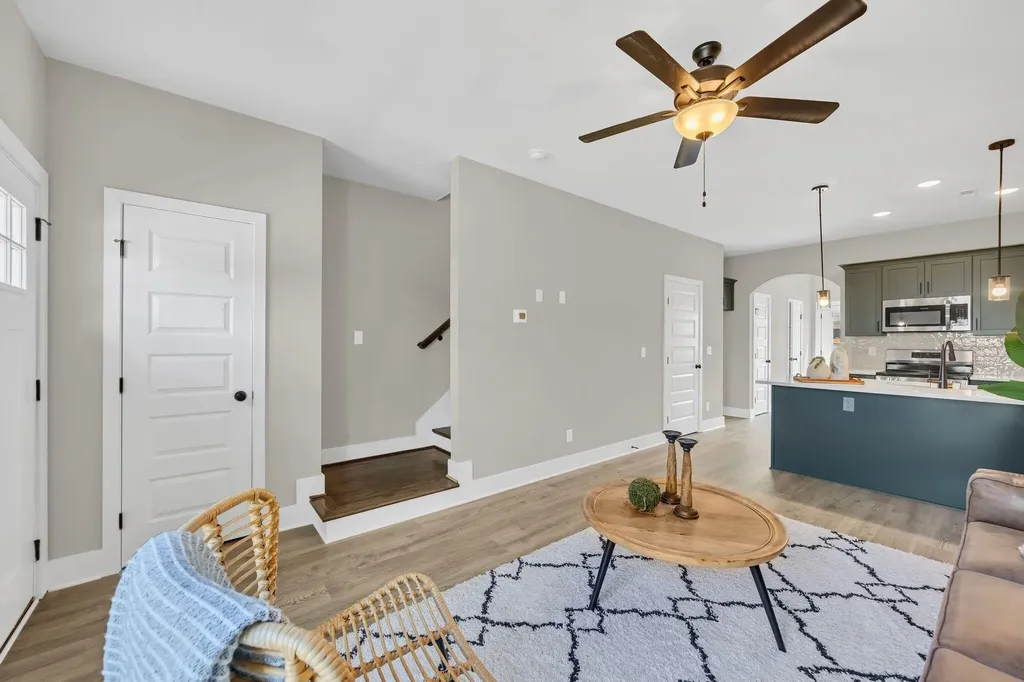 2437 E 17th Street Chattanooga TN 37404