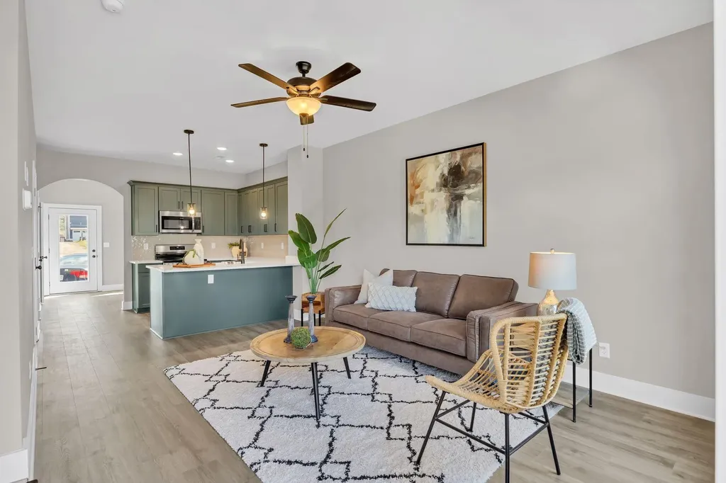2437 E 17th Street Chattanooga TN 37404