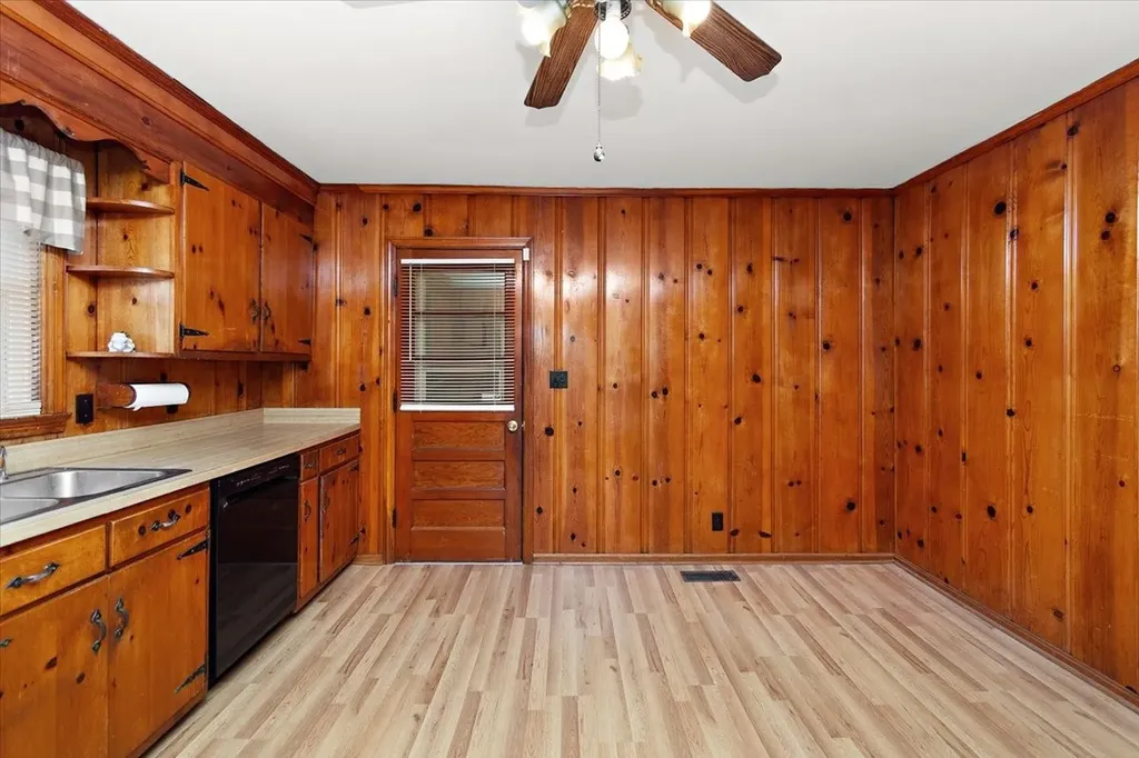 1087 Woods Ferry Road Gallatin TN 37066
