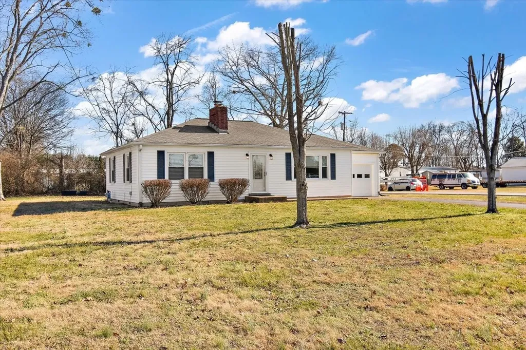 1087 Woods Ferry Road Gallatin TN 37066
