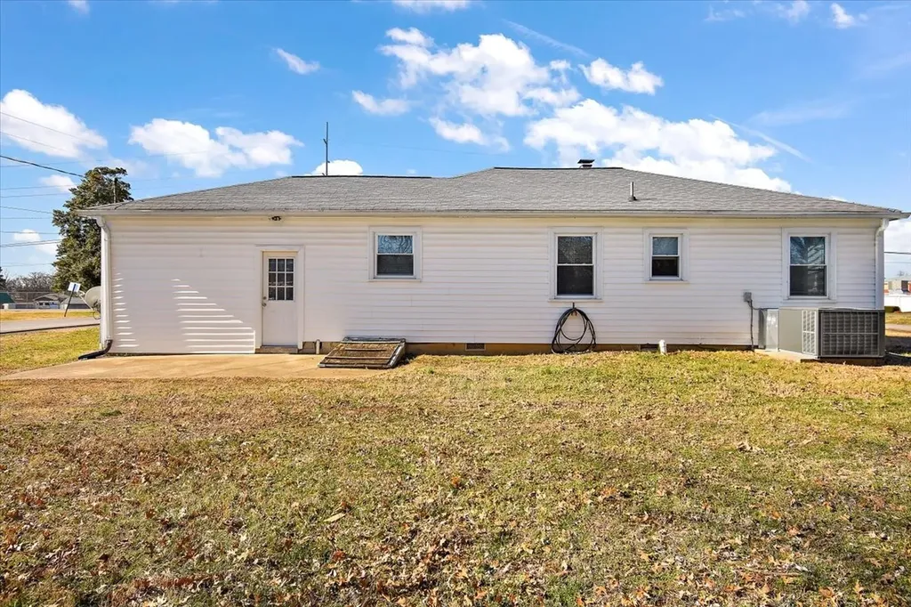 1087 Woods Ferry Road Gallatin TN 37066