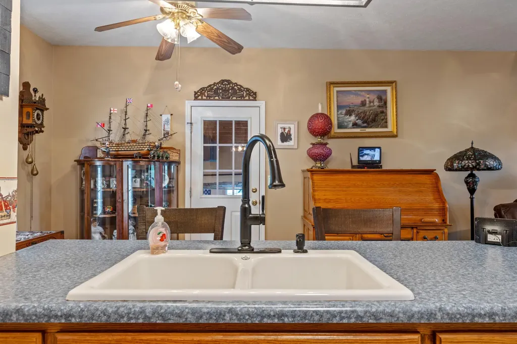 965 Lakewood Village Road Spring City TN 37381