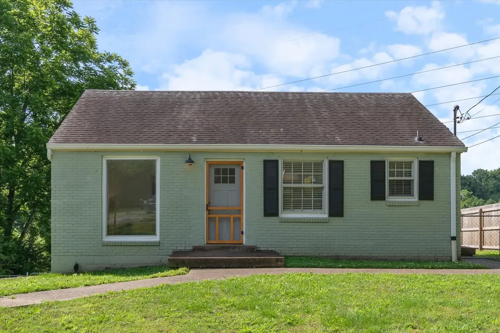 335 Tamworth Drive Nashville TN 37214