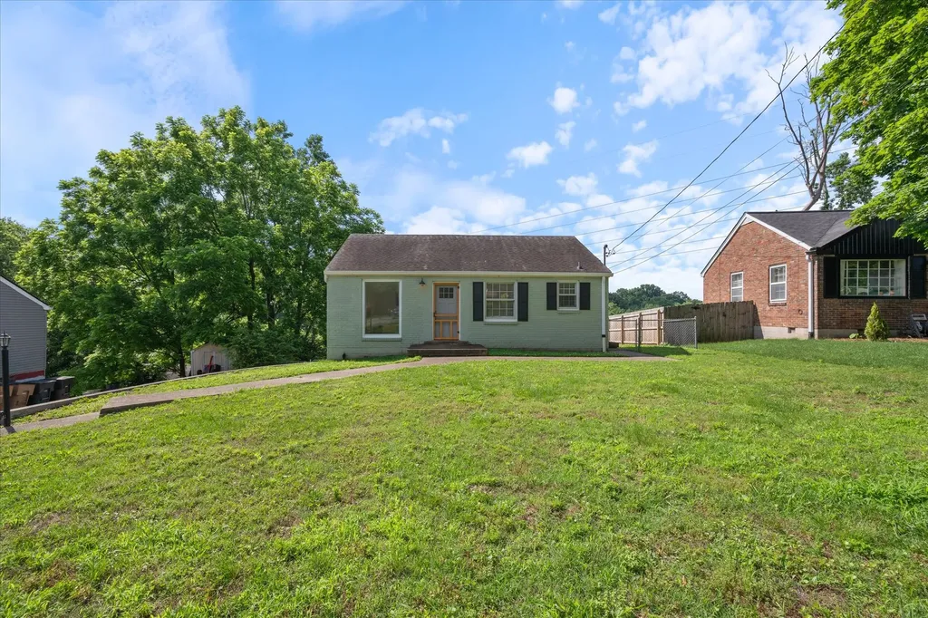 335 Tamworth Drive Nashville TN 37214