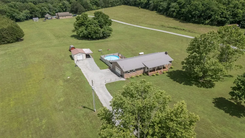 43 Boning Road Fayetteville TN 37334
