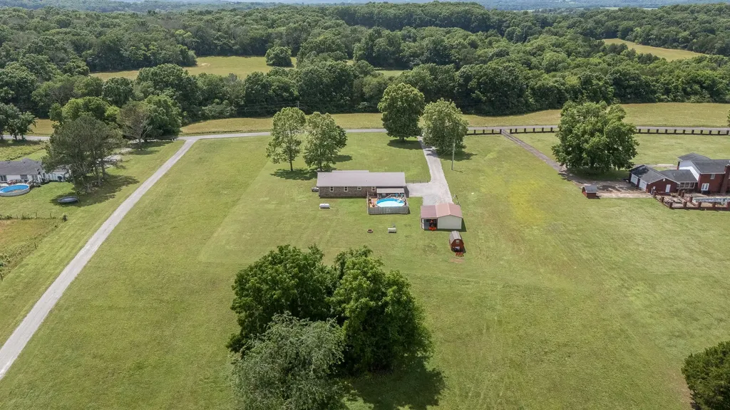 43 Boning Road Fayetteville TN 37334