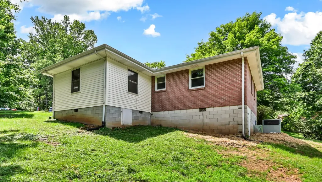 1446 Elm Hill Drive Clarksville TN 37040