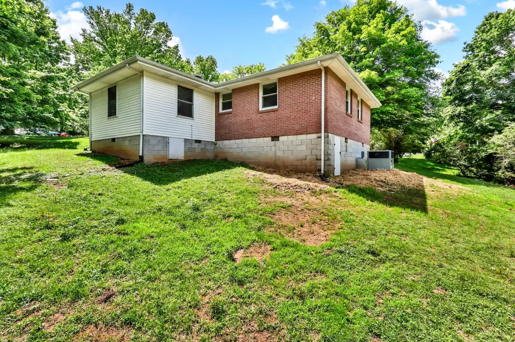 1446 Elm Hill Drive Clarksville TN 37040