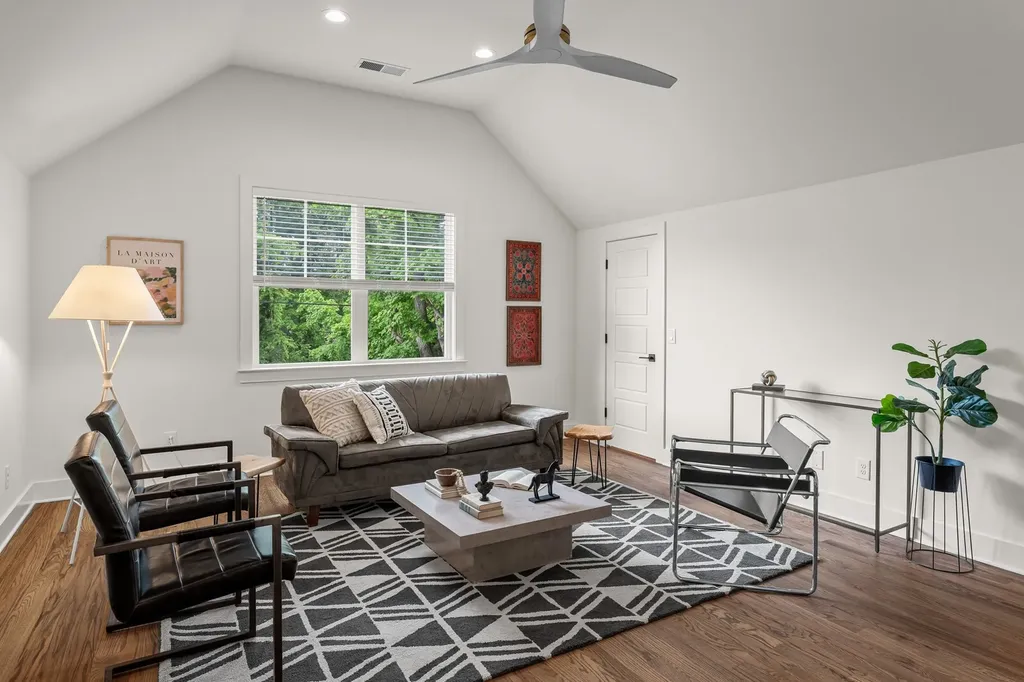 2106 Sheridan Road Nashville TN 37206