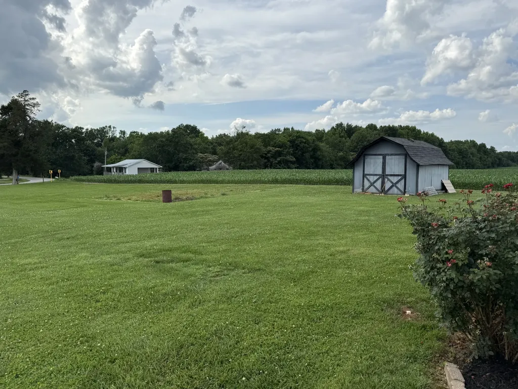 2971 Monroe Floyd Road Decherd TN 37324