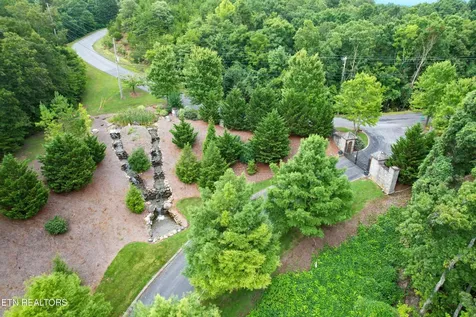 78 Stone Bridge Drive Dandridge TN 37725