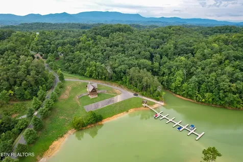 78 Stone Bridge Drive Dandridge TN 37725