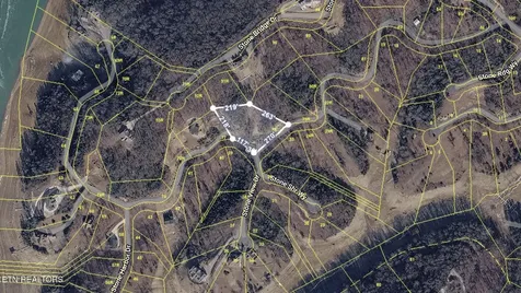 78 Stone Bridge Drive Dandridge TN 37725