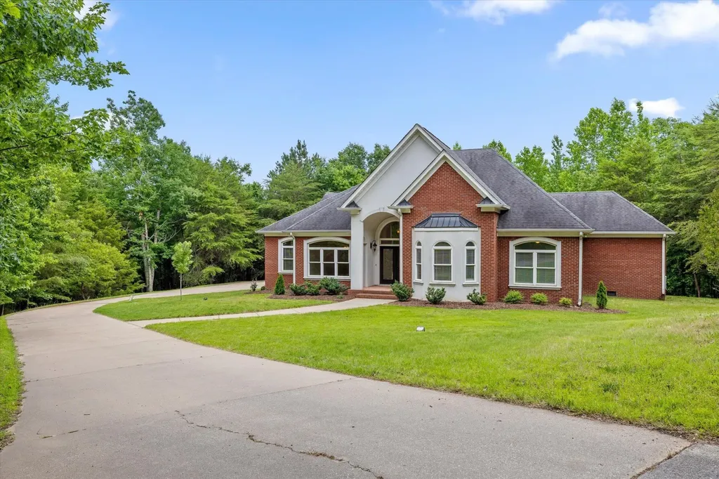 2551 Alpine Bluff Trail Ooltewah TN 37363