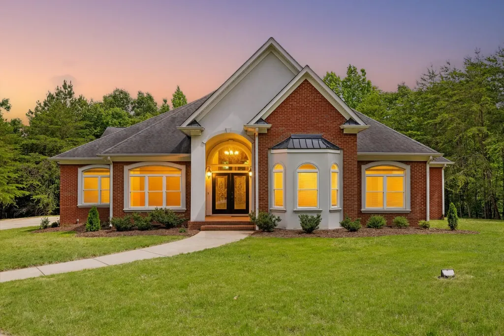 2551 Alpine Bluff Trail Ooltewah TN 37363