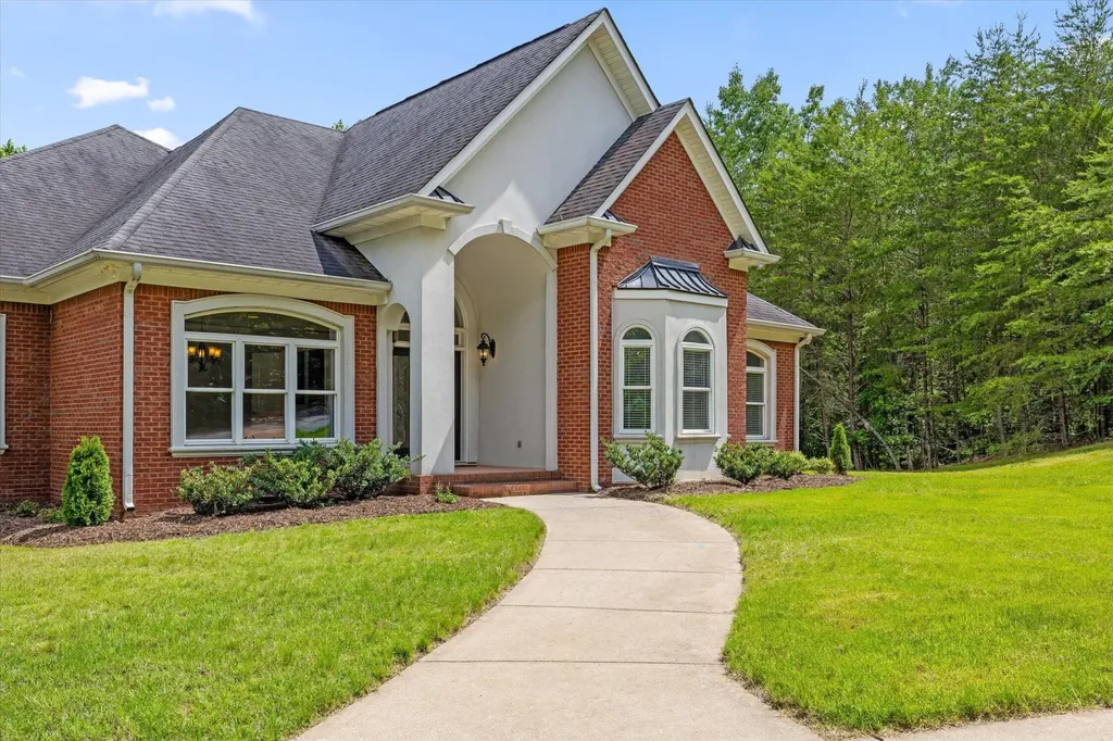 2551 Alpine Bluff Trail Ooltewah TN 37363