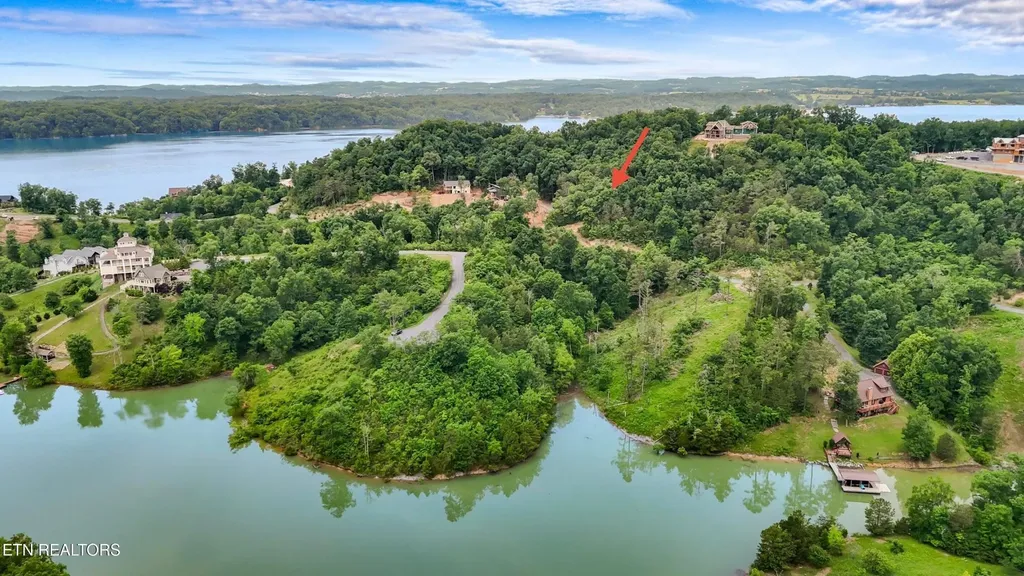 79 Stone Bridge Drive Dandridge TN 37725