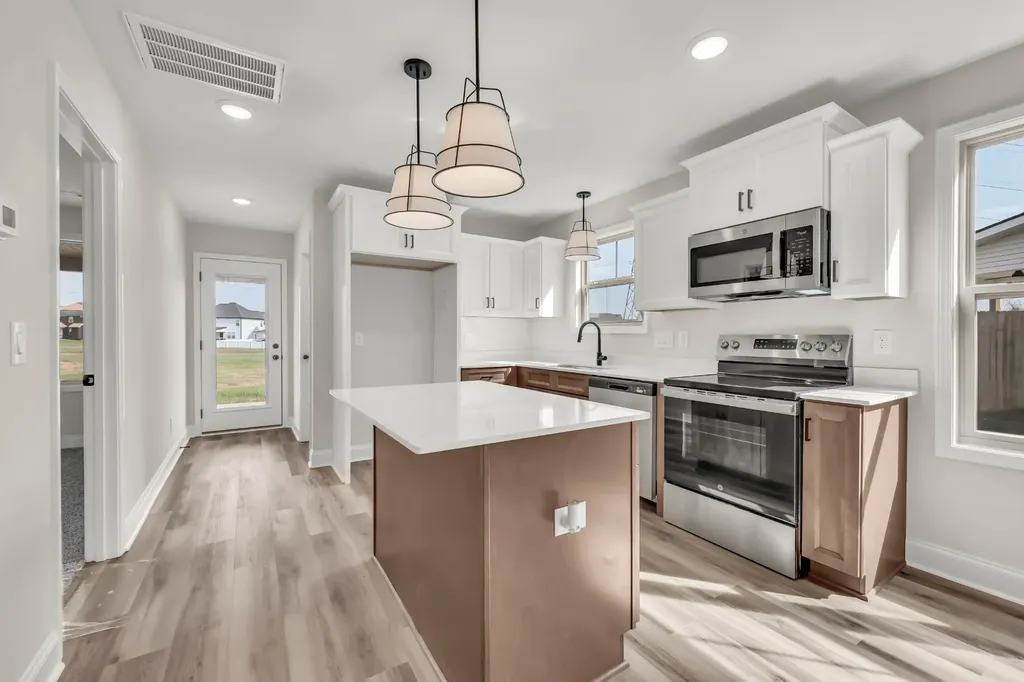 195 Quarry View Court Clarksville TN 37043