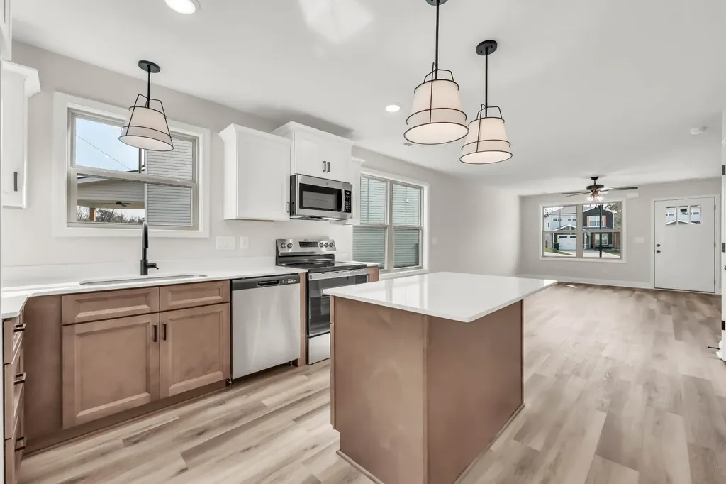 195 Quarry View Court Clarksville TN 37043