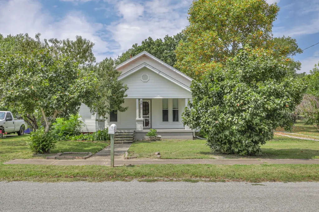 308 Elm Avenue Watertown TN 37184