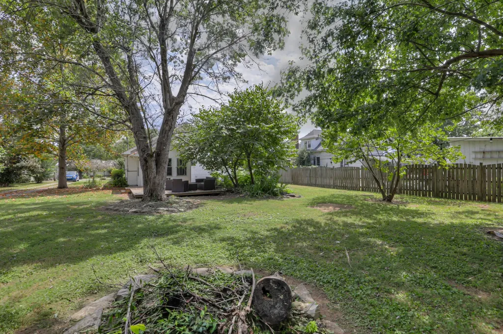 308 Elm Avenue Watertown TN 37184