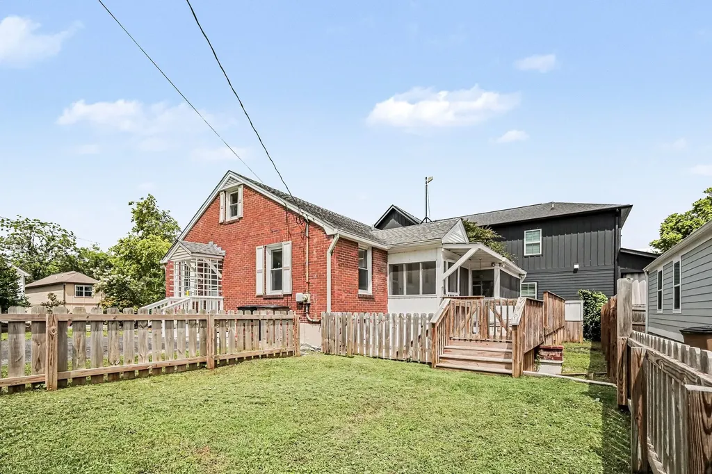 416 W Bend Drive Nashville TN 37209