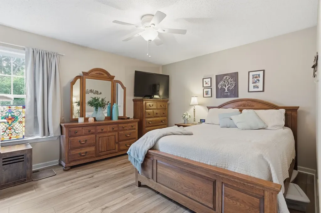 202 Kimberly Drive Columbia TN 38401