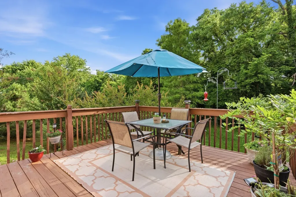 202 Kimberly Drive Columbia TN 38401
