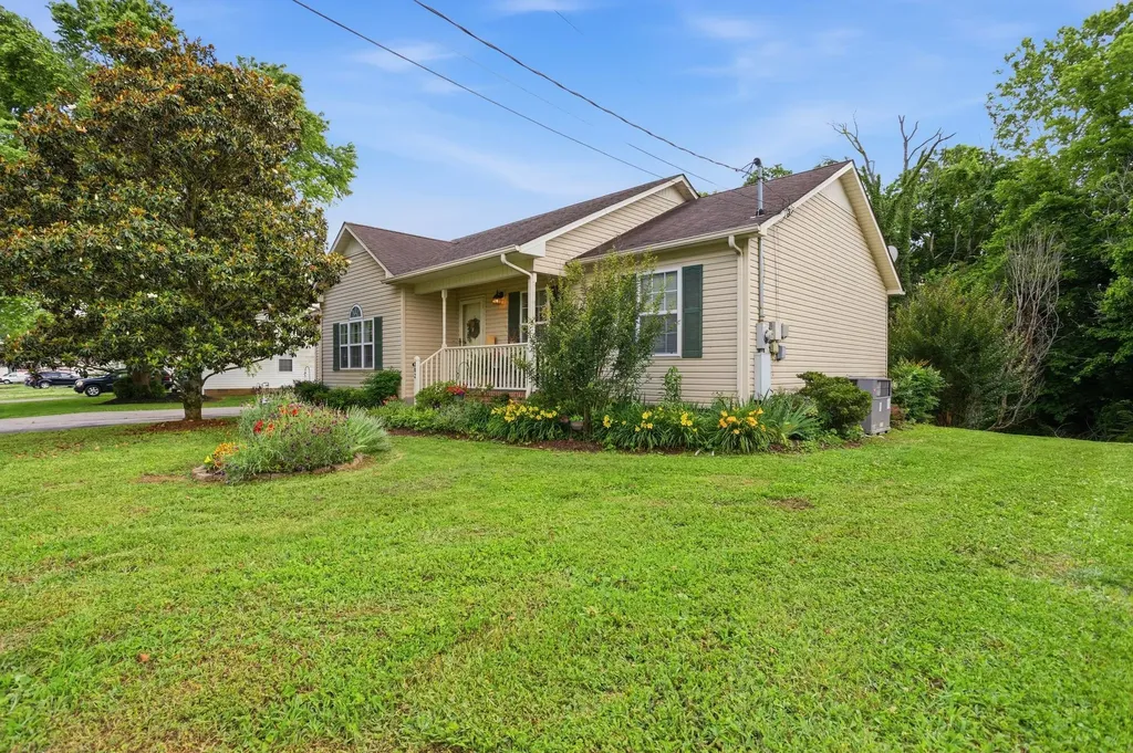 202 Kimberly Drive Columbia TN 38401