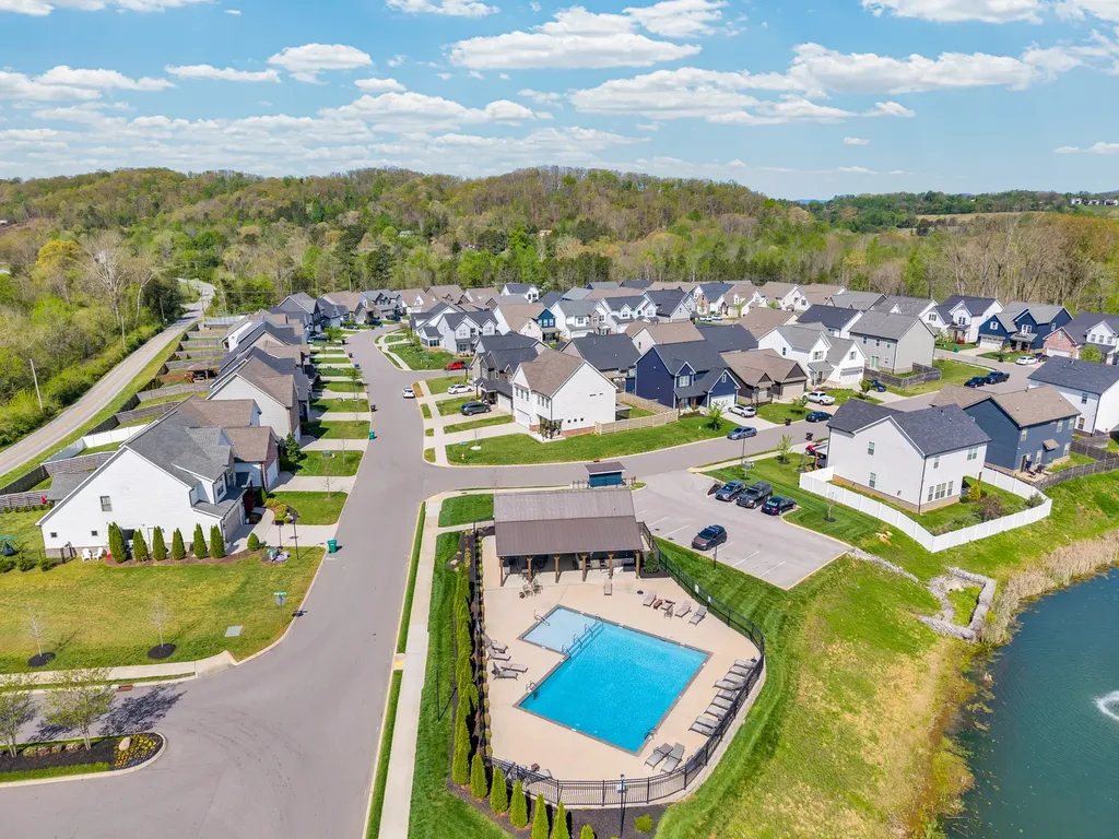 1111 Belle Pond Avenue Knoxville TN 37932