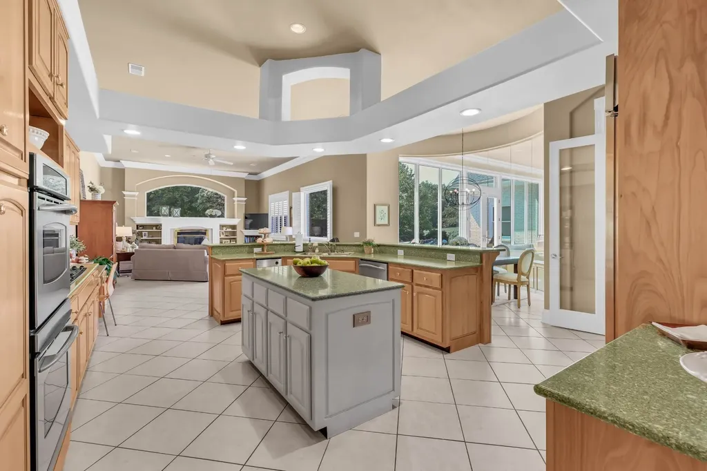 2360 Memorial Drive Extension Clarksville TN 37043