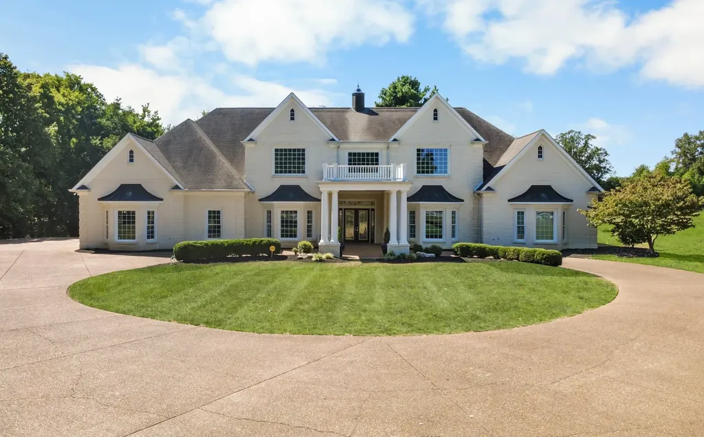 2360 Memorial Drive Extension Clarksville TN 37043
