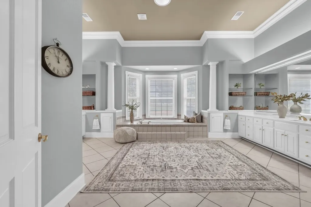 2360 Memorial Drive Extension Clarksville TN 37043