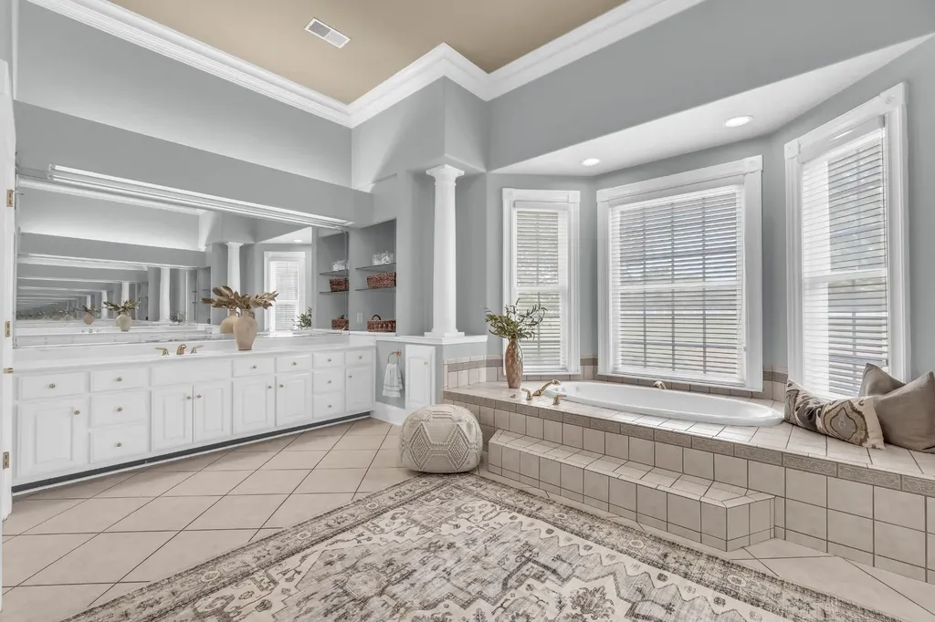2360 Memorial Drive Extension Clarksville TN 37043