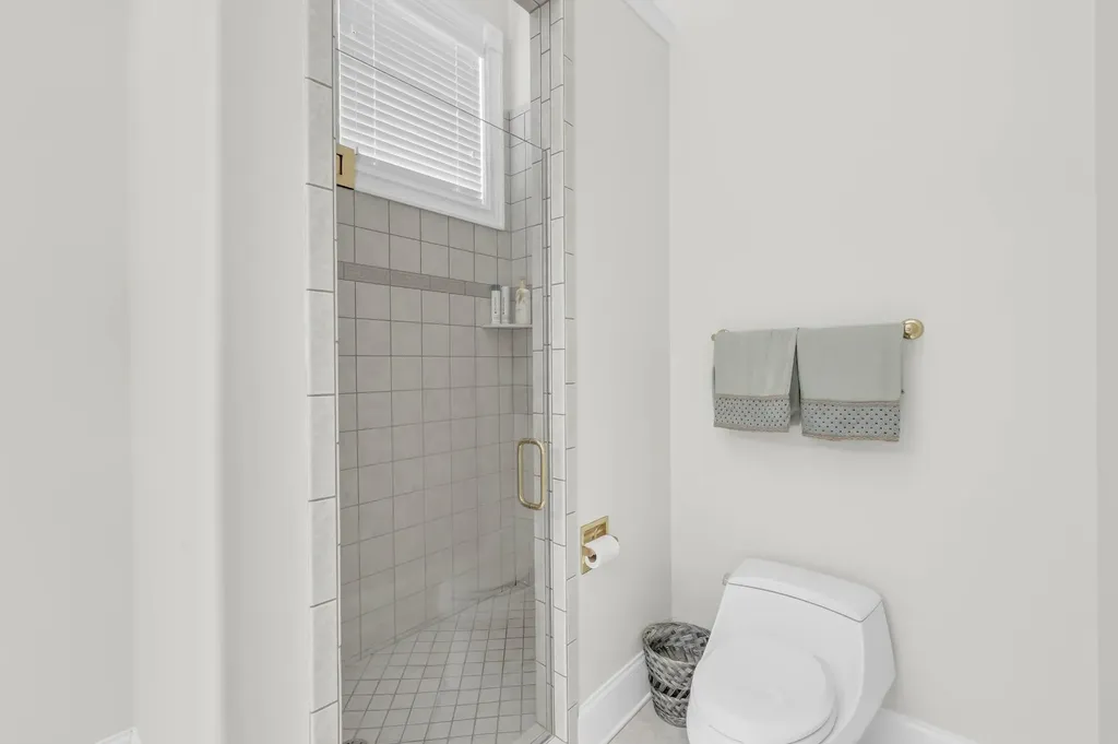 2360 Memorial Drive Extension Clarksville TN 37043