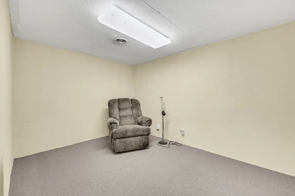 2360 Memorial Drive Extension Clarksville TN 37043
