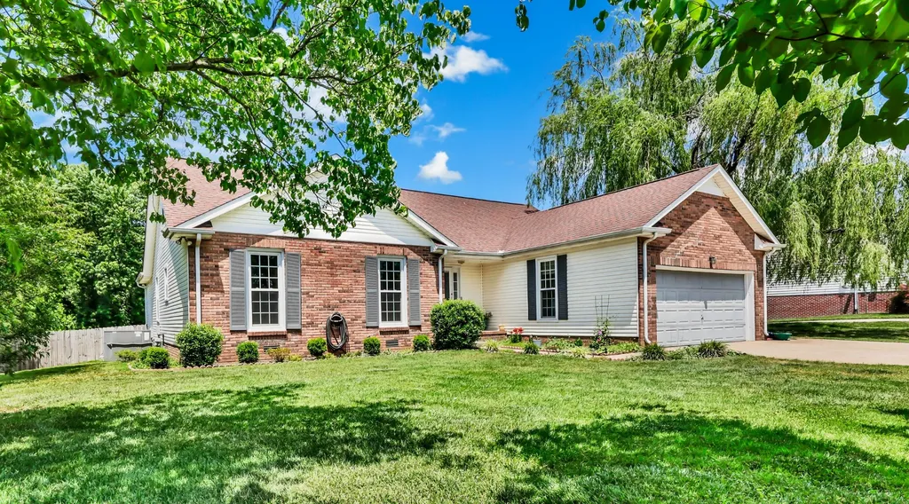 2441 Artie Manning Road Clarksville TN 37042