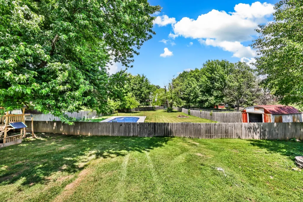 2441 Artie Manning Road Clarksville TN 37042