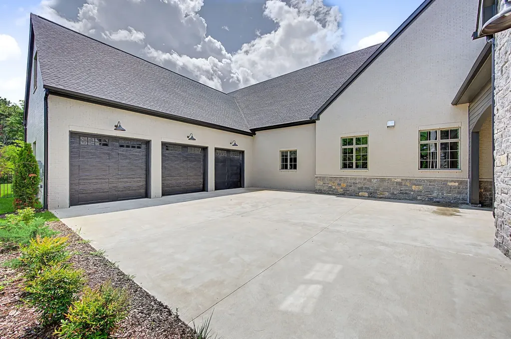 226 Williamsburg Circle Brentwood TN 37027