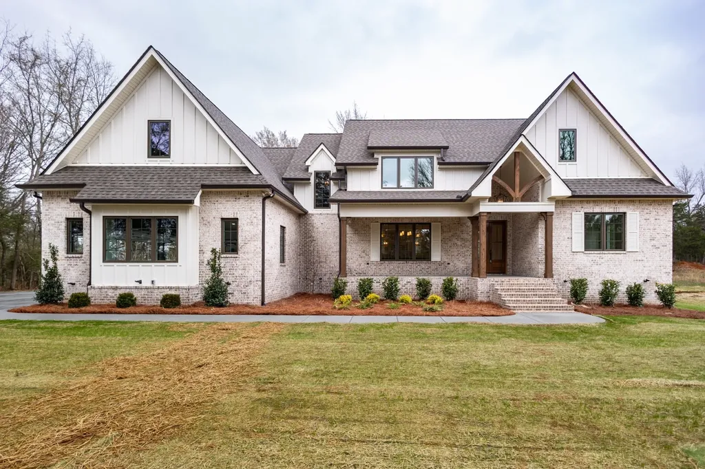 658C Burnett Road Mount Juliet TN 37122