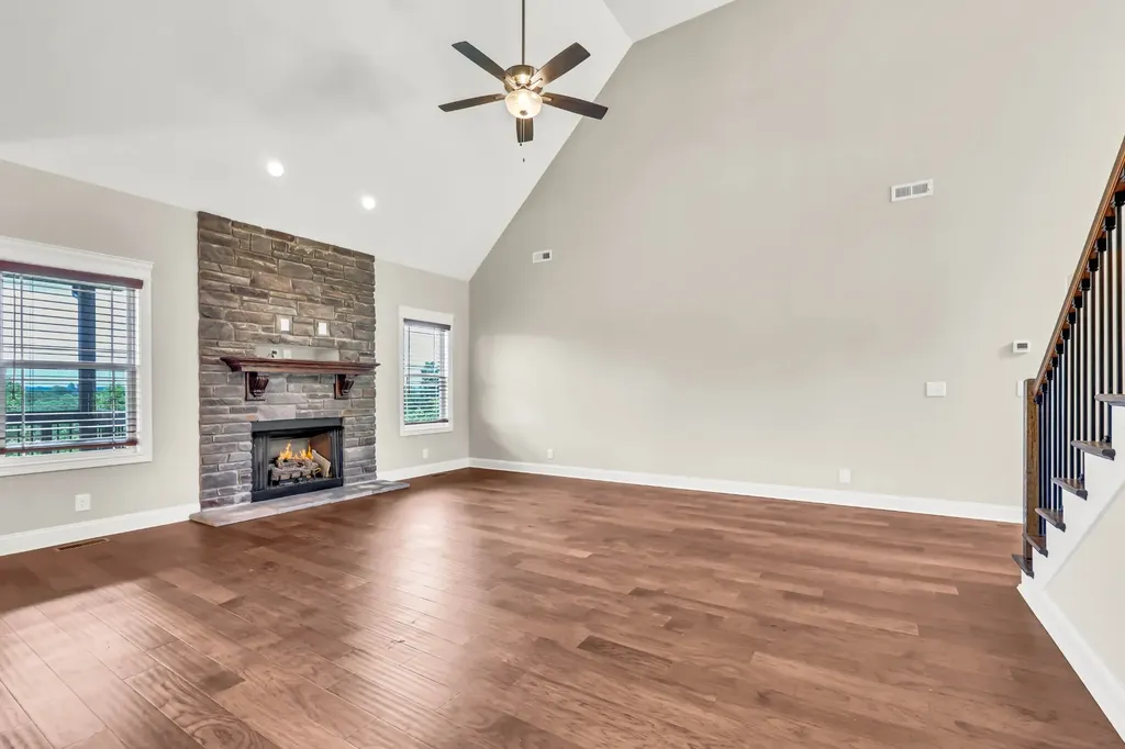 4018 Cooper Creek Road Woodlawn TN 37191