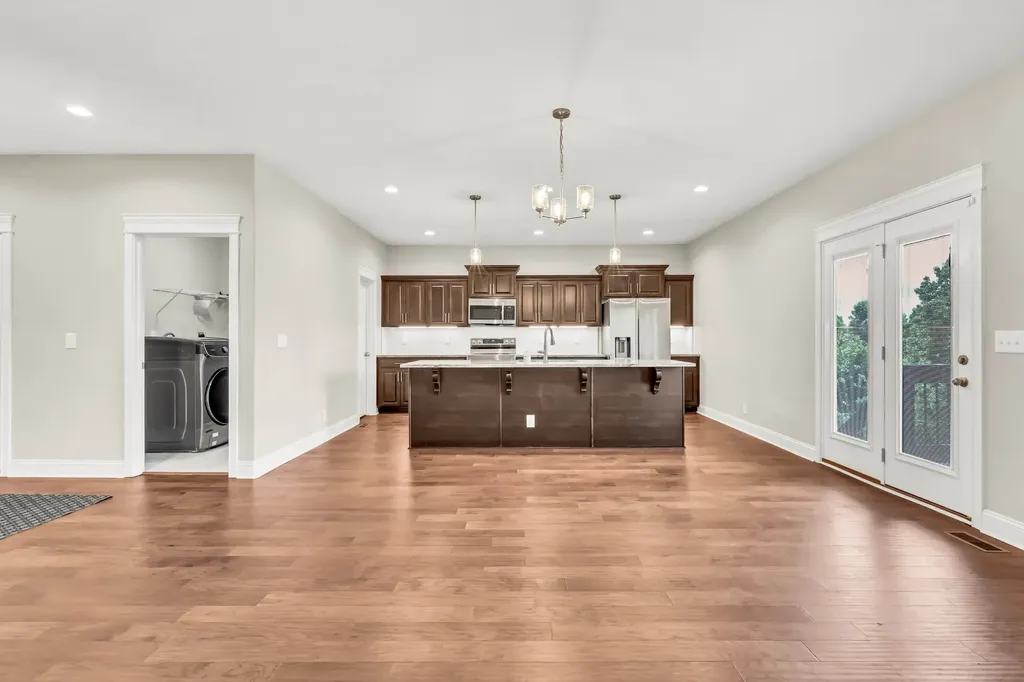 4018 Cooper Creek Road Woodlawn TN 37191