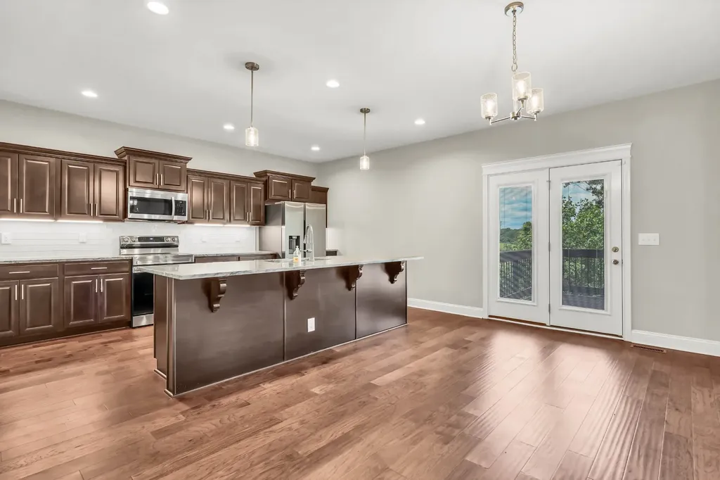 4018 Cooper Creek Road Woodlawn TN 37191