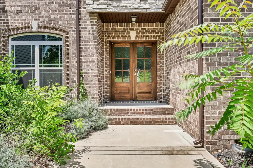4018 Cooper Creek Road Woodlawn TN 37191