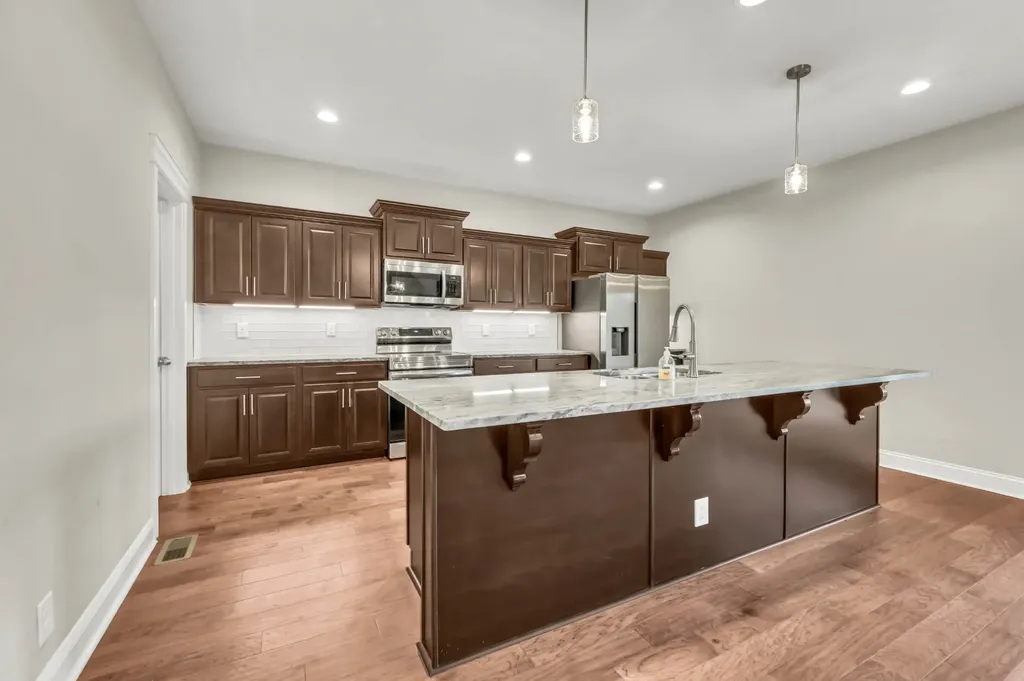 4018 Cooper Creek Road Woodlawn TN 37191