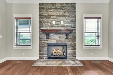 4018 Cooper Creek Road Woodlawn TN 37191