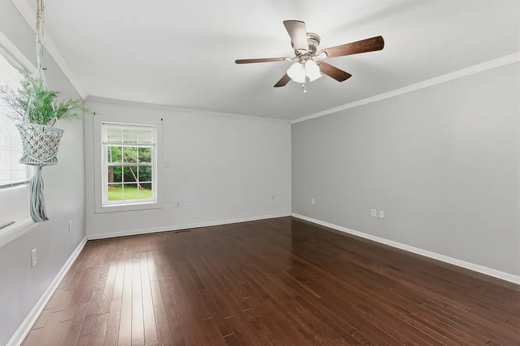 8836 W Sheepneck Road Mount Pleasant TN 38474