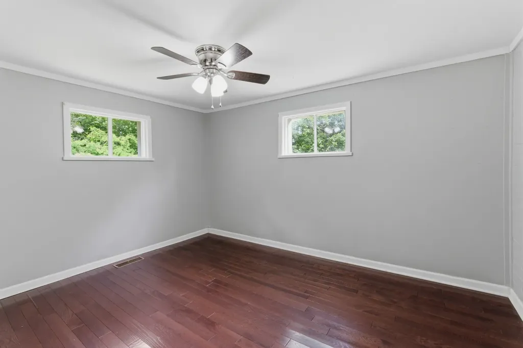 8836 W Sheepneck Road Mount Pleasant TN 38474