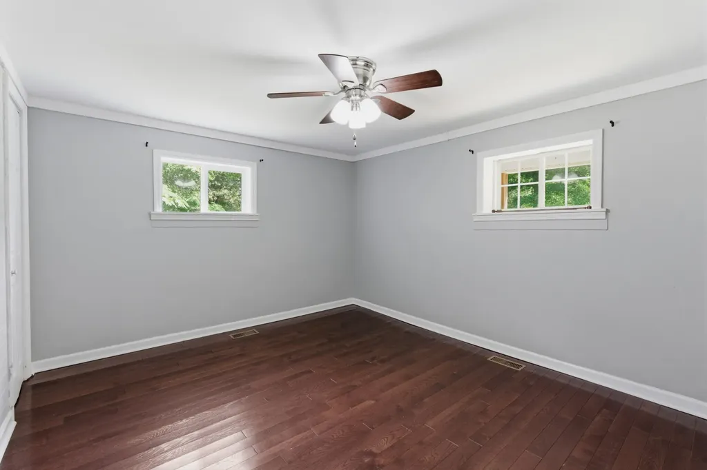 8836 W Sheepneck Road Mount Pleasant TN 38474