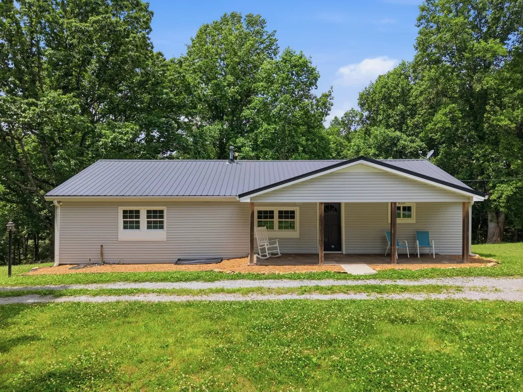 8836 W Sheepneck Road Mount Pleasant TN 38474